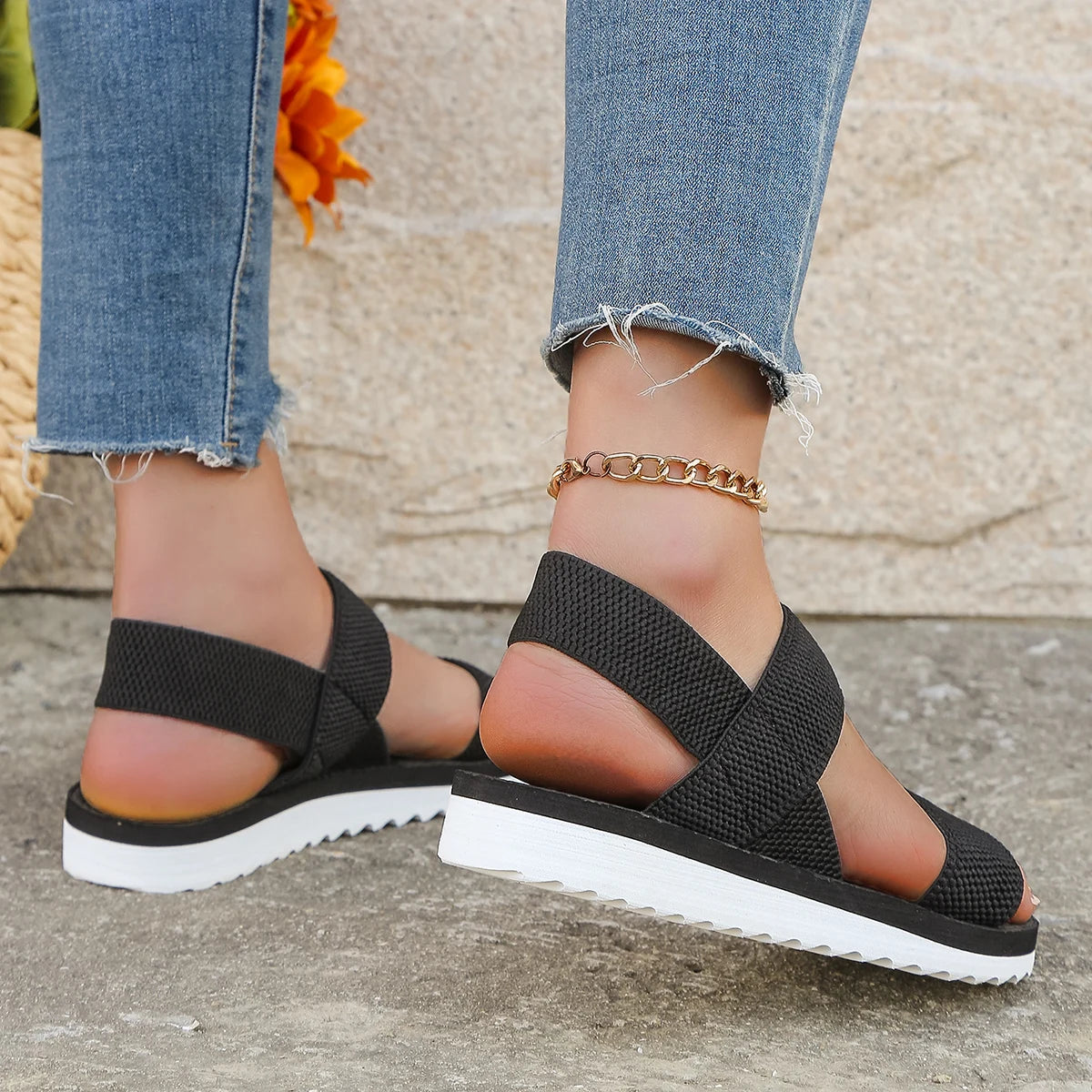 Women's strap sandal